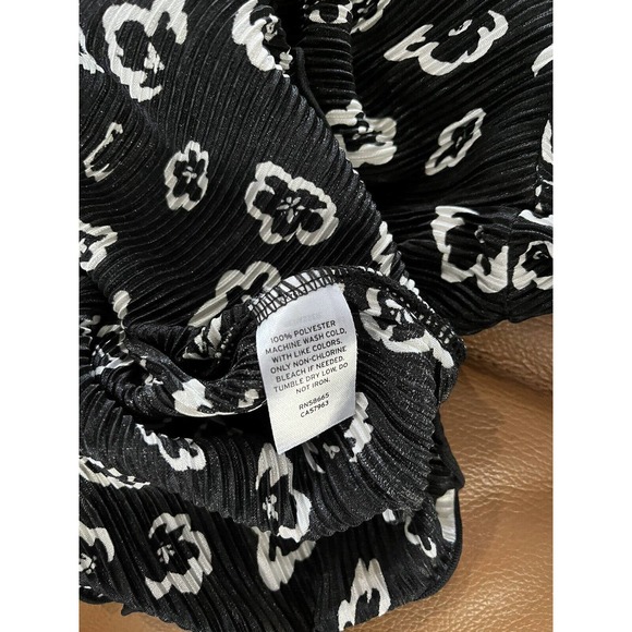 Halogen Black Pleated Accordion Knit White Floral Ballon Sleeve Blouse Size XS - Picture 6 of 6
